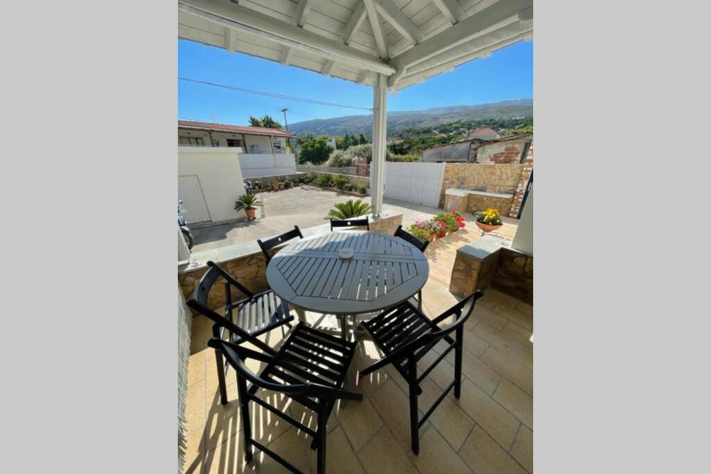 Panos Rooms Modern 3-Bedroom Apartment Andros Town Luaran gambar